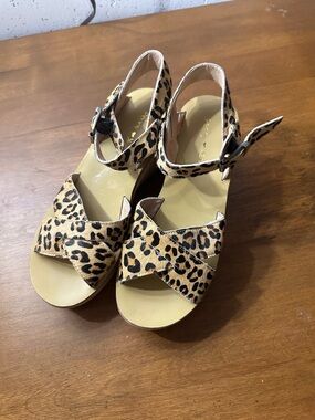 Penny Loves Kenny Leopard Print Ankle-Strap Sandals - Tan/Black